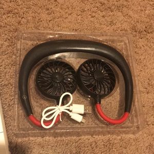 Wearable Sports Fan New in Box and Bonus Cool Neck Scarf Brand New